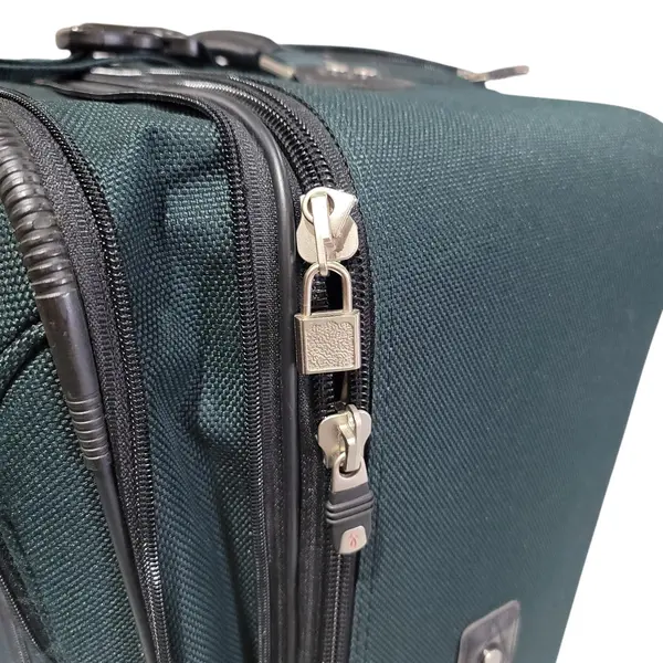 Ricardo Green Nylon 5 Pc Luggage 2 Rolling Suitcases Duffle Overnight Key