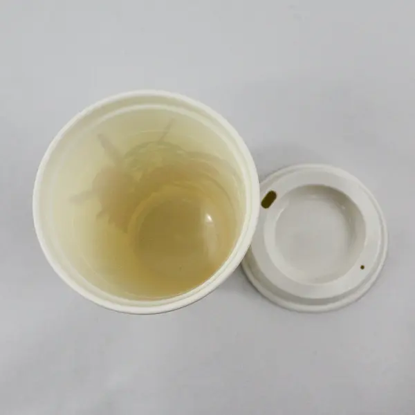 Starbucks 16oz Reusable Collector Plastic Cup w Lid Red Valentine 2012