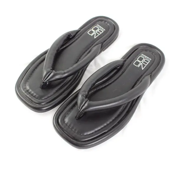 No Boundaries Black Square Toe Puffy Flip Flop Sandals Women's US Size 7