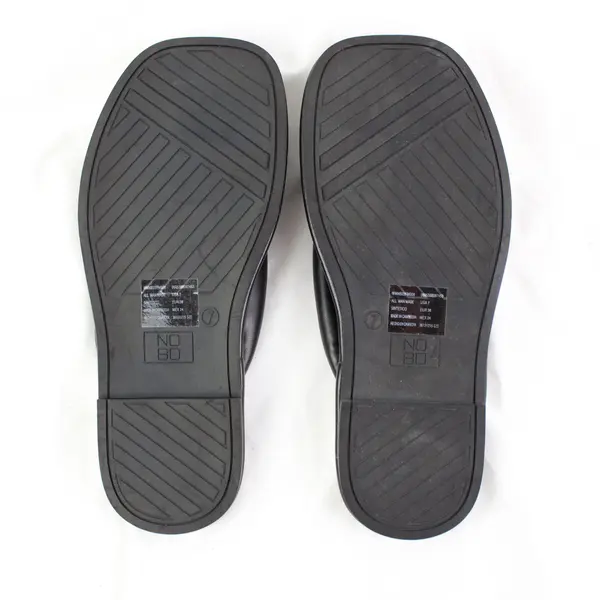 No Boundaries Black Square Toe Puffy Flip Flop Sandals Women's US Size 7