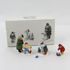 1994 Dept 56 Snow Village Feeding The Birds 54739