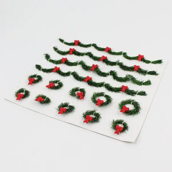 Dept 56  Wreath and Garland 14 Piece Accessory Set 