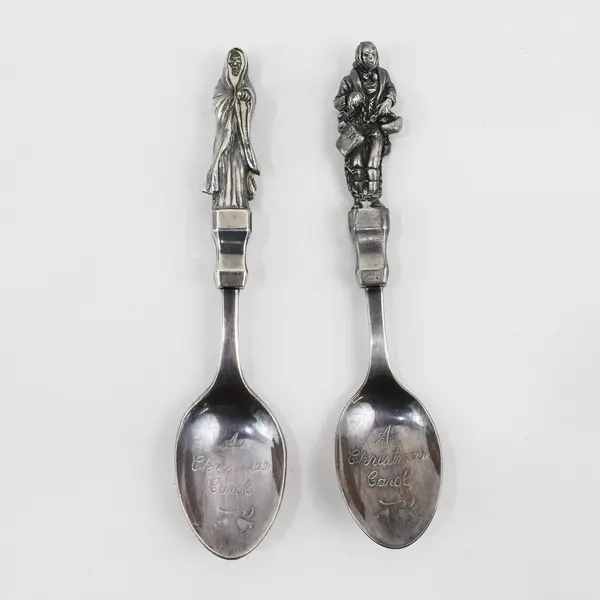4  Reed and Barton A Christmas Carol Silver Plate Spoons 2 Ghosts Cratchits