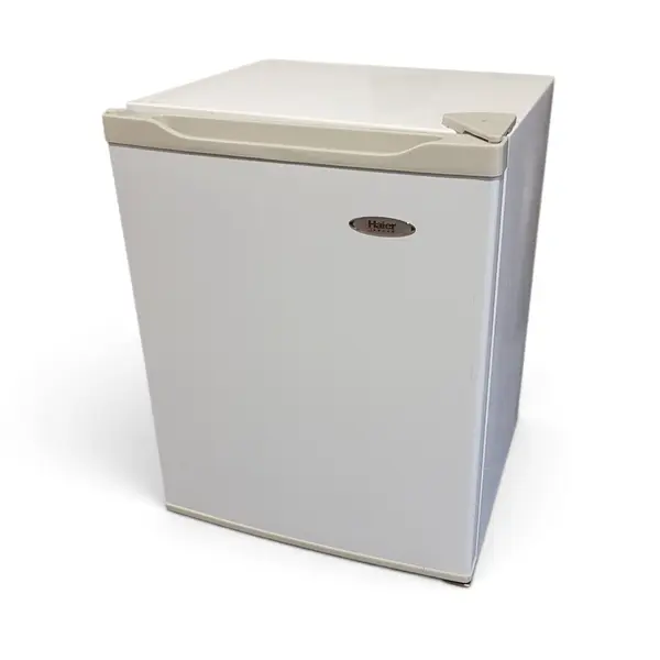 Haier BC-76 Mini Fridge w Freezer Compact Dorm Office Refrigerator