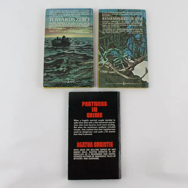 Lot of 3 Vintage 1971 Agatha Christie Murder Mystery Novels Paperback