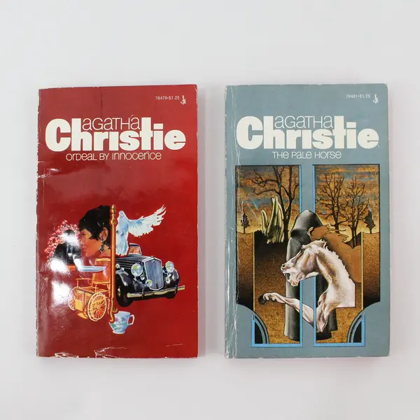 Lot of 5 Vintage 1974 Agatha Christie Murder Mystery Novels Paperback Good