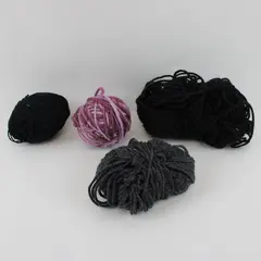 Unbranded Used Lot of 4 Assorted Yarn Bundles Knitting Crochet Crafting