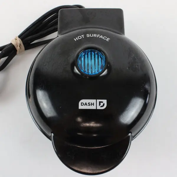 DASH Mini Maker Griddle DMS001BK Black Compact Single Serve