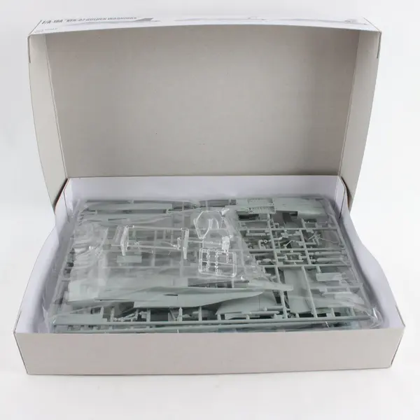 Premium Hobbies F/A-18 Hornet VFA-87 Golden Warriors 1:72 Model Kit 129V