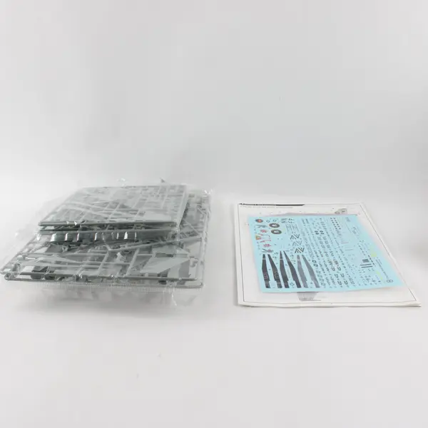 Premium Hobbies F/A-18 Hornet VFA-87 Golden Warriors 1:72 Model Kit 129V