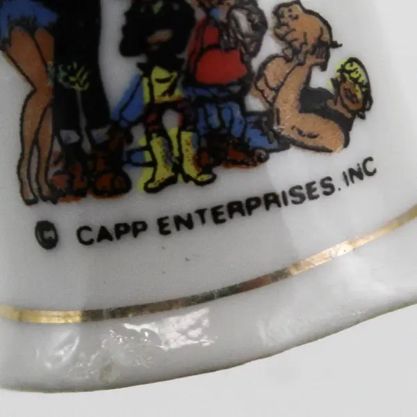 Dogpatch USA Amusement Park Thimble Ceramic Arkansas Lil Abner Capps