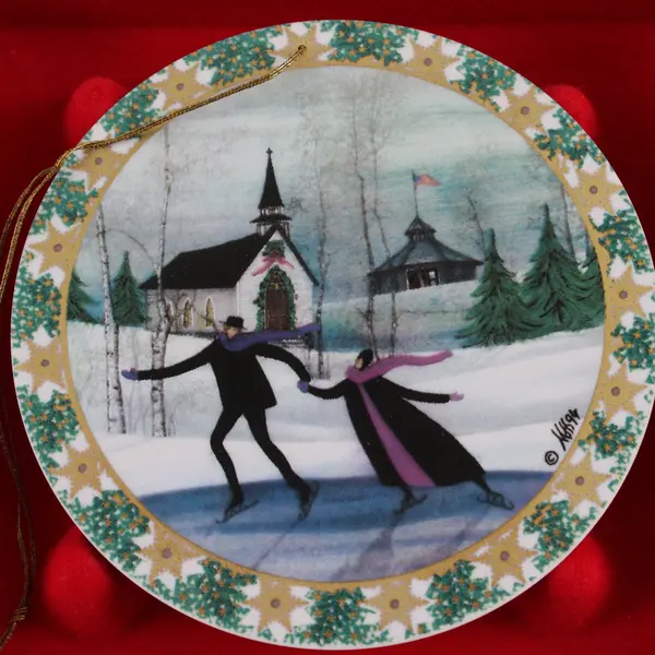 Christmas Skaters Anna Perenna Mini Plate COA New