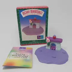 Hallmark Merry Miniatures Piglet Figurine Christmas at Pooh's House