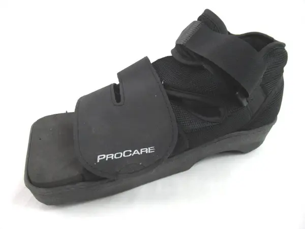 ProCare Square Toe Post Op Shoe Size Small Black Easy Fasten Straps Adjustable 