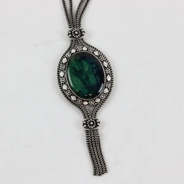NWT Chico's Sparkly Green Acrylic Stone Silver-Tone Boho Lariat Necklace 20"