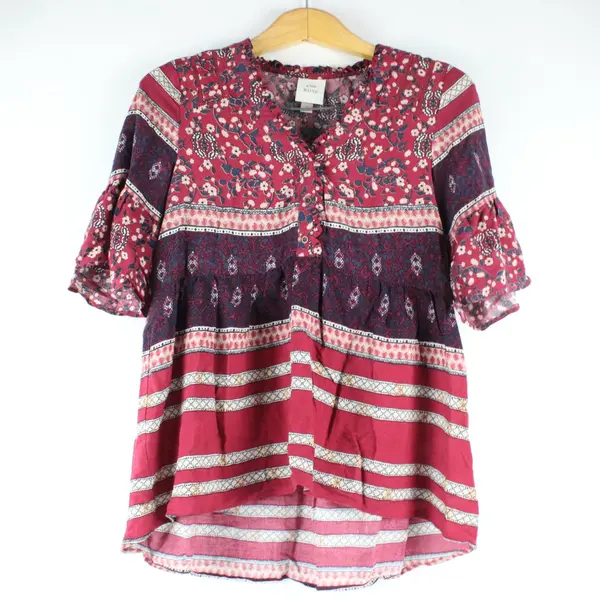 Knox Rose Red and Navy Floral Print Half-Sleeved Blouse Women's Small
