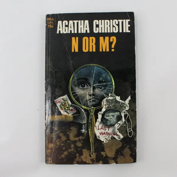 Lot of 2 Vintage 1970 Agatha Christie Murder Mystery Novels Paperback Good