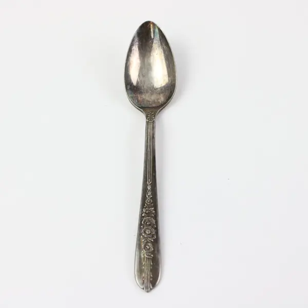 Lot of 4 Oneida Vintage Royal Rose Silverplate Demitasse Spoons 4.5"