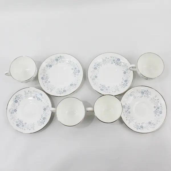 Set of 4 Vintage Wedgwood Belle Fleur Bone China Footed Cups And Saucers