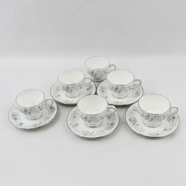 Set of 6 Vintage Wedgwood Belle Fleur Bone China Footed Cups And 5 Saucers