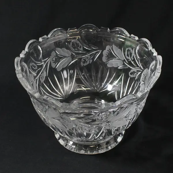 Clear Crystal Footed Bowl Scalloped Rim Etched Roses 8.25"