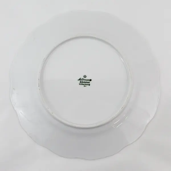 Seltmann Weiden Porcelain Dinner Plate Scrolled Border Scalloped Rim 10.5"