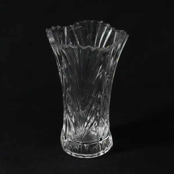 Mikasa 4.75 Inch Accent Crystal Bud Vase Made In Japan 