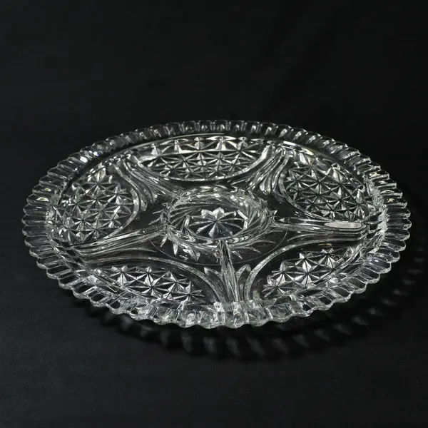 Anchor Hocking Stars & Bars 12 in Round 5-Part Divided Relish Platter