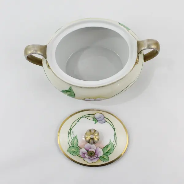 Royal Munich Hand Painted Wild Rose Pattern Sugar Bowl Bavaria
