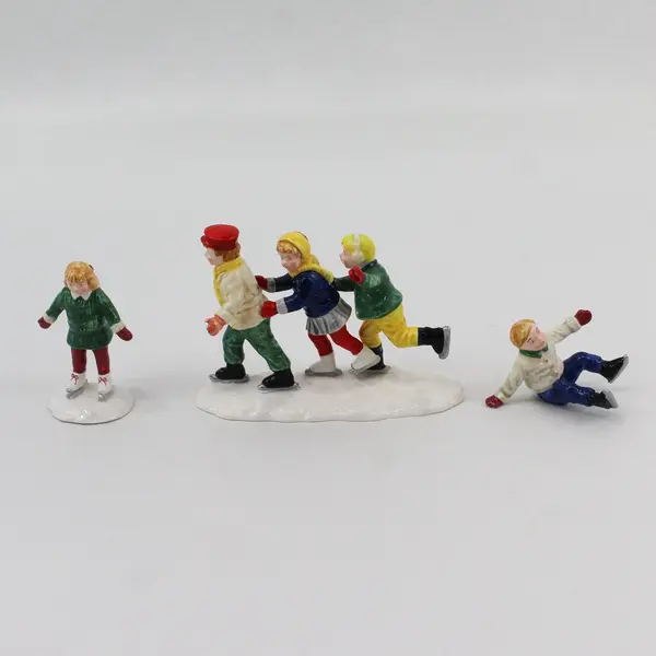 1989 Dept. 56 Snow Village Crack The Whip Skaters Accessory 51713