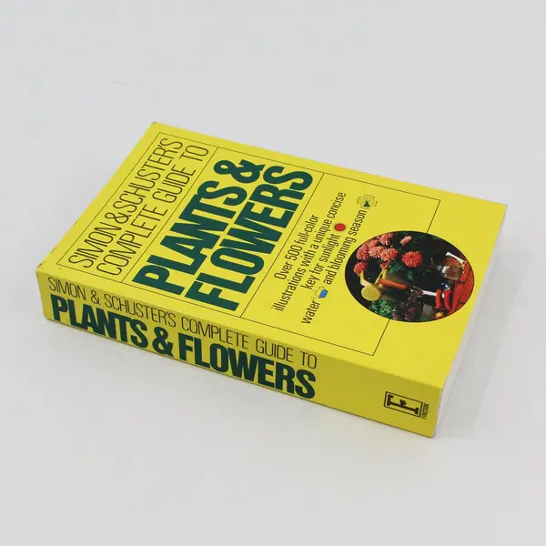 VTG Simon & Schuster's Complete Guide to Plants & Flowers Frances Perry 1974 PB