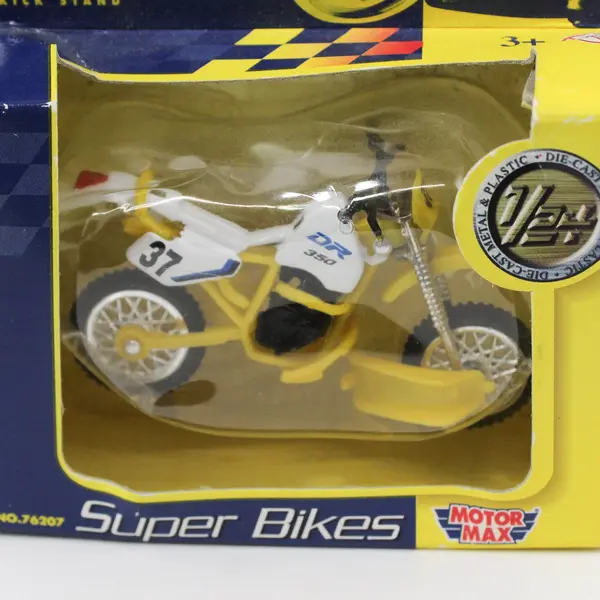 Motor Max Kawasaki DT 350 Super Bikes 1:24 Die-Cast Motocross Bike w/ Box