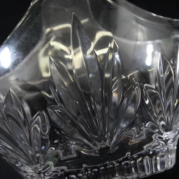 Palm Leaf Cut Crystal Basket 5.5"