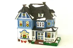 1996 Dept 56 Snow Village Shingle Victorian 54884