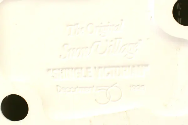1996 Dept 56 Snow Village Shingle Victorian 54884