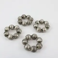 Set of 4 Silver-Tone Metal Napkin Rings "Balls" Design 