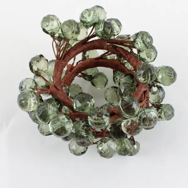 Set of 2 Matching Napkin Rings Green Hard Plastic Berries 