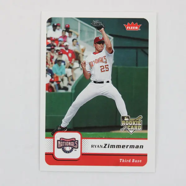Lot of 72 Fleer 2006 Baseball Trading Cards