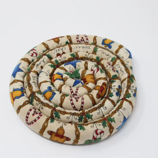 Handmade Fabric Coiled Christmas Trivet 6x6 Unbranded