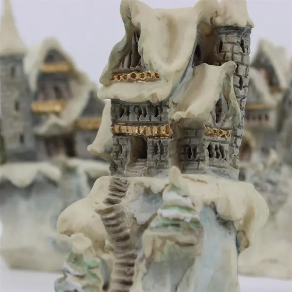 Allyson Nagel Porcelain Winter Castle Holiday Village 3 Buildings 1 Gnome
