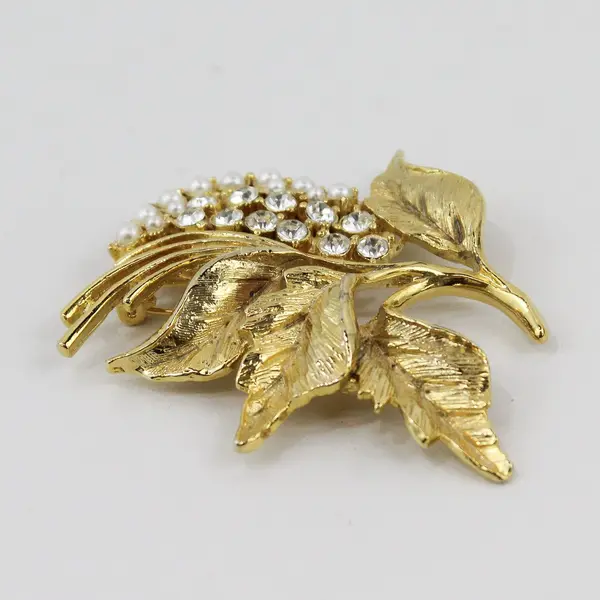 Gerry's Gold Tone Floral Leaf Rhinestone Pearl Brooch Pin