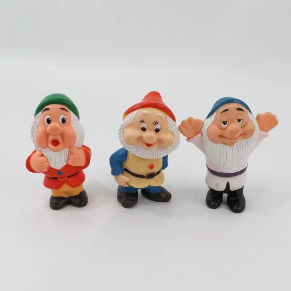 Vintage Set of 5 Disney Seven Dwarfs Rubber Squeaky Toys 5"