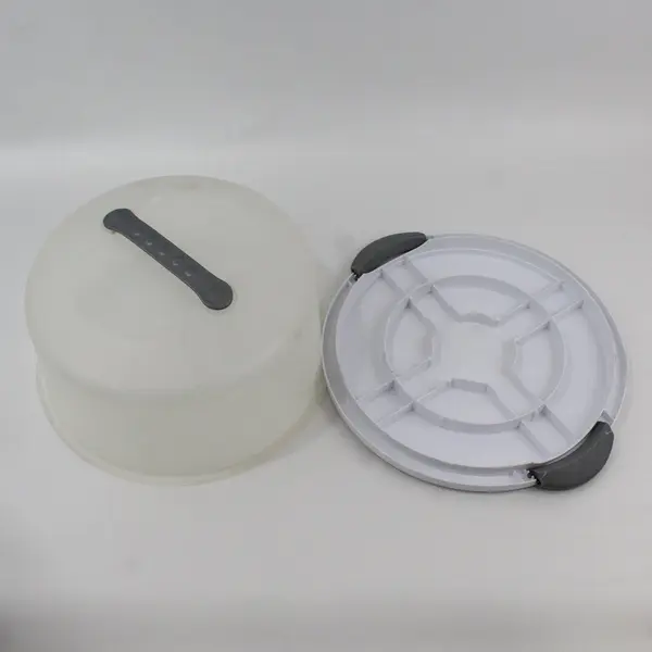 Sterilite 0200-B Round Cake Carrier 11.5" FLAWED