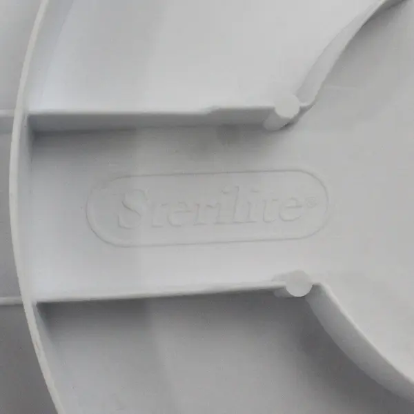 Sterilite 0200-B Round Cake Carrier 11.5" FLAWED