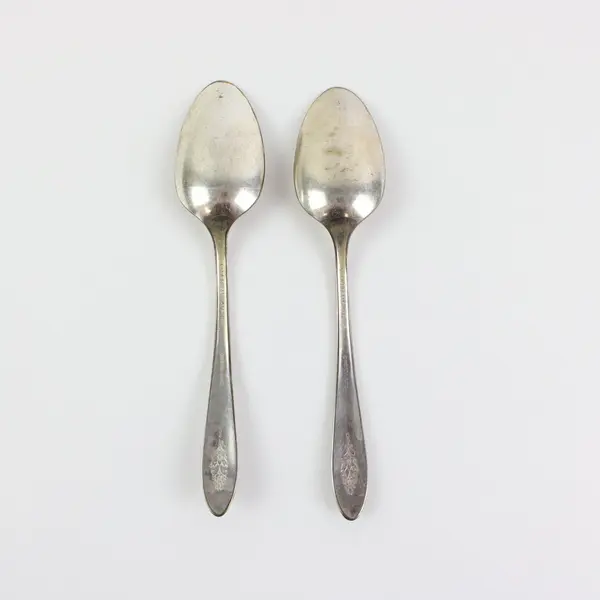 Lot of 2 WM A Rogers Oneida Vintage Lady Stuart Silverplate Teaspoons 6 1/4"