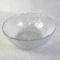Vintage Arcoroc France Fleur Clear Textured Glass Bowl 9"