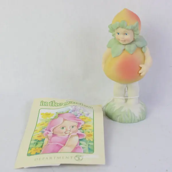 Dept 56 In The Garden You're A Peach Figure 26604 New