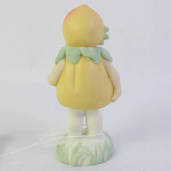 Dept 56 In The Garden You're A Peach Figure 26604 New