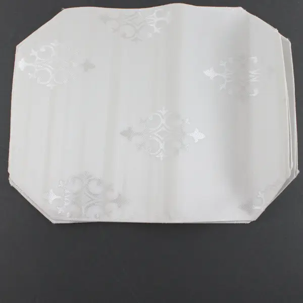 Lot of 4 White Damask Placemats 17.5"