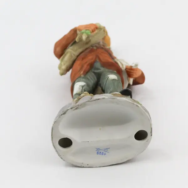 Vintage Homco Walking Old Man With Sticks Figurine 8884